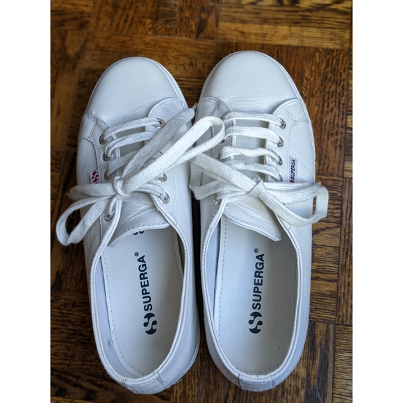 Superga white leather platform shoes, US size 7.5 - Picture 3 of 11